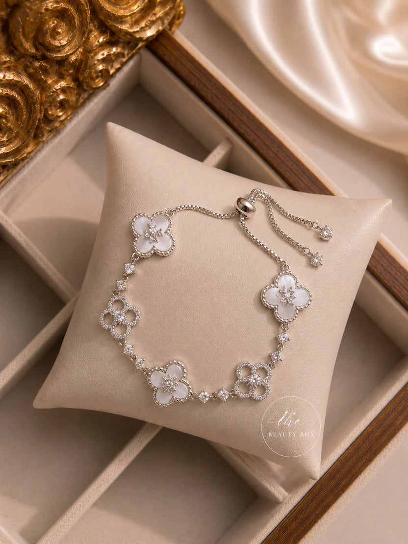 1pc Elegant Rhinestone Inlaid Four-Leaf Clover Adjustable Bracelet