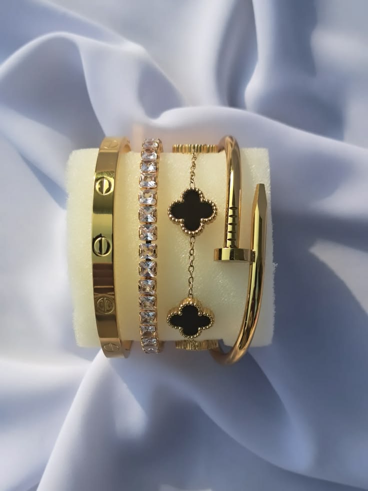 The Kylie 4-Piece Jewellery Set